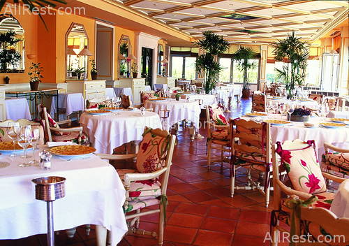 Hotel Chateau de la Messardiere 54